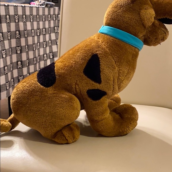 ❌SOLD❌Large Scooby Doo plush - Picture 4 of 5